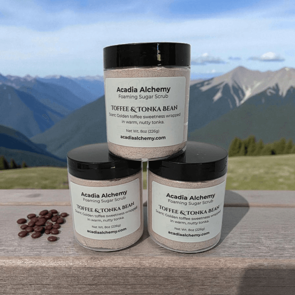 *MISFITS Toffee and Tonka Bean Foaming Sugar Scrub